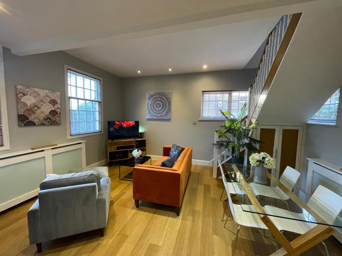 Luxury 3-Bed Victorian Townhouse Hosted By Hutch Lifestyle Villa Leamington Spa Eksteriør bilde